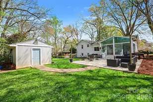 2233 Stonewood Dr, Charlotte, NC 28210 - Photo 28