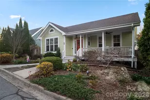 68 S Inglenook Ln, Flat Rock, NC 28731 - Photo 2