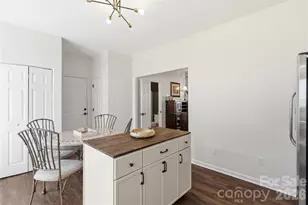 7712 Grapetree Ct, Charlotte, NC 28215 - Photo 8