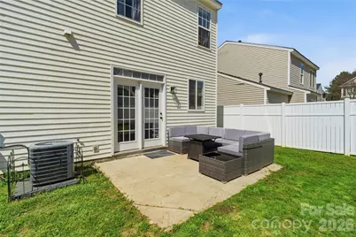 7712 Grapetree Court, Charlotte, NC 28215 - Photo 20