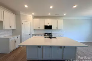 120 Swing Ln, Troutman, NC 28166 - Photo 6