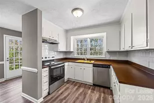 2916 Braewood Pl, Charlotte, NC 28226 - Photo 8