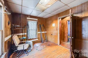 502 Fayetteville Ave, Statesville, NC 28677 - Photo 6