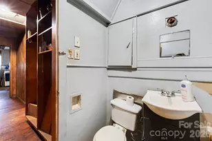 502 Fayetteville Ave, Statesville, NC 28677 - Photo 10