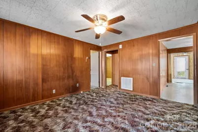 4934 E Nc 10 Highway, Catawba, NC 28609 - Photo 18