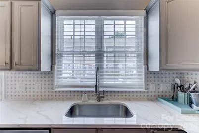 905 Lyndley Drive, Fort Mill, SC 29708 - Photo 18