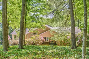 200 Robinhood Rd, Asheville, NC 28804 - Photo 2