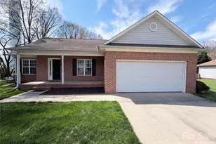 600 Emerson Dr, Mooresville, NC 28115 - Photo 1