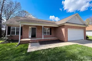 600 Emerson Dr, Mooresville, NC 28115 - Photo 2