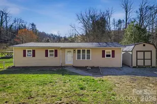 1553 Echo Dr, Lenoir, NC 28645 - Photo 2
