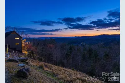 367 Curtain Bluff, Hendersonville, NC 28791 - Photo 4