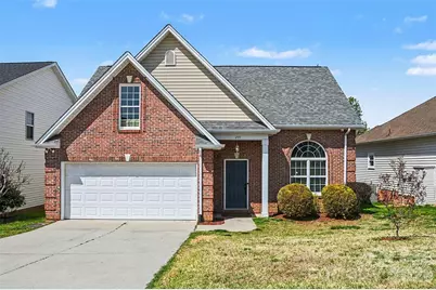255 19th Avenue SE, Hickory, NC 28602 - Photo 1