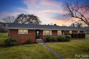 33 Monte Vis Ter, Candler, NC 28715 - Photo 1