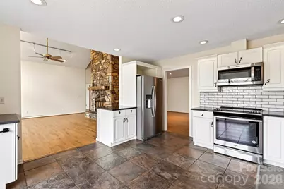 3 Tree Top Place, Black Mountain, NC 28711 - Photo 16