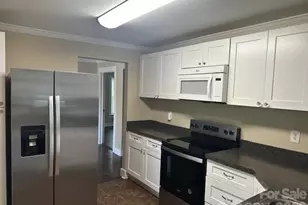 729 Park Dr, Statesville, NC 28677 - Photo 16