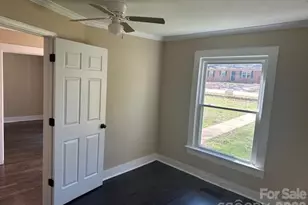 729 Park Dr, Statesville, NC 28677 - Photo 32