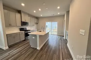 3754 Memorial Pkwy, Charlotte, NC 28217 - Photo 4