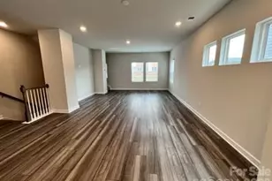 3754 Memorial Pkwy, Charlotte, NC 28217 - Photo 8