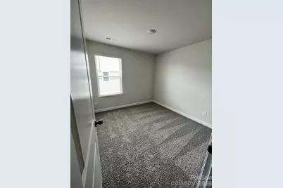 3754 Memorial Parkway, Charlotte, NC 28217 - Photo 16