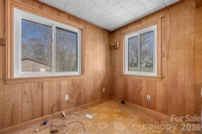 4914 E Nc 10 Highway, Catawba, NC 28609 - Photo 16