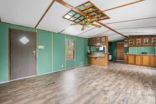 5624 R & R Farm Rd, Connelly Springs, NC 28612 - Photo 6