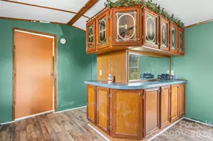 5624 R & R Farm Rd, Connelly Springs, NC 28612 - Photo 10