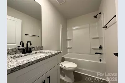 128 18th Street Place NW, Hickory, NC 28601 - Photo 8