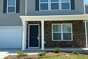 2209 Rolling Hls Dr, Dallas, NC 28034 - Photo 2