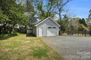 2933 Park Rd, Charlotte, NC 28209 - Photo 36