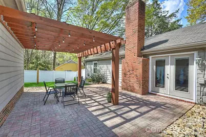 2310 Oldenburg Drive, Charlotte, NC 28210 - Photo 32