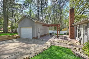 2310 Oldenburg Dr, Charlotte, NC 28210 - Photo 30