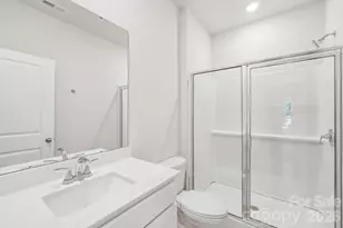 1330 30th St Ln NE, Hickory, NC 28613 - Photo 8