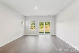 1330 30th St Ln NE, Hickory, NC 28613 - Photo 4