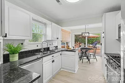 10106 Fairway Ridge Road, Charlotte, NC 28277 - Photo 14