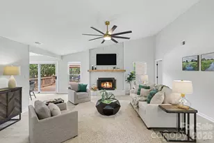 10106 Fairway Ridge Rd, Charlotte, NC 28277 - Photo 6