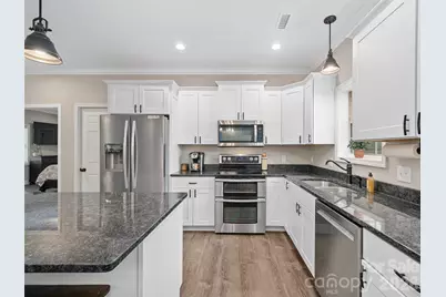 111 Wipprecht Drive, Spruce Pine, NC 28777 - Photo 12