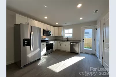 130 18th Street Place NW, Hickory, NC 28601 - Photo 4