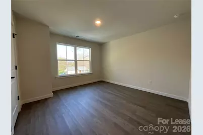 130 18th Street Place NW, Hickory, NC 28601 - Photo 6