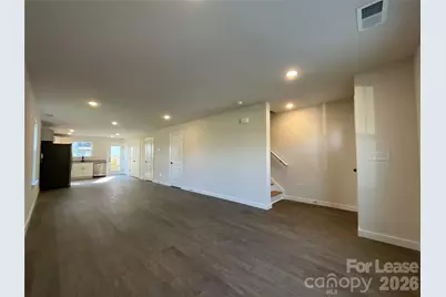 130 18th Street Place NW, Hickory, NC 28601 - Photo 2