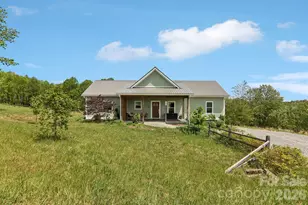 68 Simply Grateful Dr, Hendersonville, NC 28792 - Photo 4