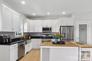 68 Simply Grateful Dr, Hendersonville, NC 28792 - Photo 10