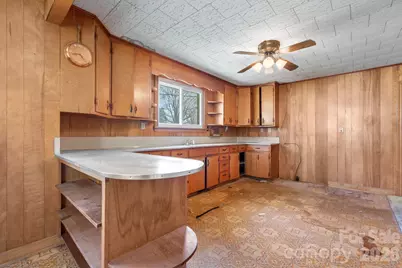 4914 E Nc 10 Highway, Catawba, NC 28609 - Photo 14