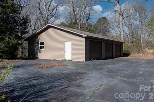 4914 E Nc 10 Hwy, Catawba, NC 28609 - Photo 32