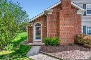 9411 Kings Falls Dr, Charlotte, NC 28210 - Photo 28