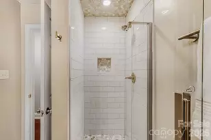 9411 Kings Falls Dr, Charlotte, NC 28210 - Photo 18
