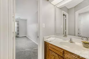 9411 Kings Falls Dr, Charlotte, NC 28210 - Photo 20