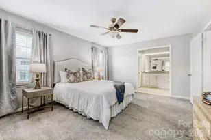 9411 Kings Falls Dr, Charlotte, NC 28210 - Photo 12