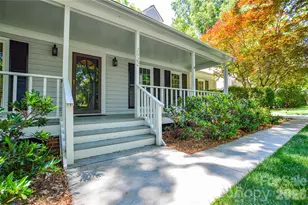 2922 Butter Churn Ln, Matthews, NC 28105 - Photo 4