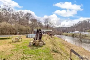 522 N River Rd, Sylva, NC 28779 - Photo 24