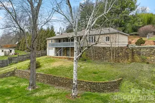 212 Holtzclaw St, Canton, NC 28716 - Photo 4